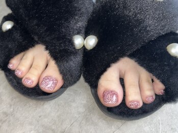 ティーエヌ 紙屋町(tn)の写真/【豊富なカラーから選べる★フットワンカラー（オフ込み）】マグネットやフラッシュネイルもおすすめ◎