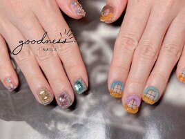 個性派ショートネイル/西新宿