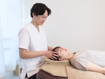 ヘルシールーム 六本木7丁目店(Healthy room)/仰向け施術(ヘッドマッサージ)