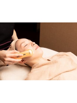 ホウレイ線・たるみ改善！予防ケア