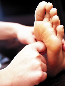 デイ スパ アリュメール 北浜店/アリュメール式「足つぼ」☆