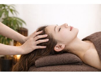 エステティックティアリィ サンマルシェ高蔵寺店(TiARY)/小顔筋膜リリースフェイシャル