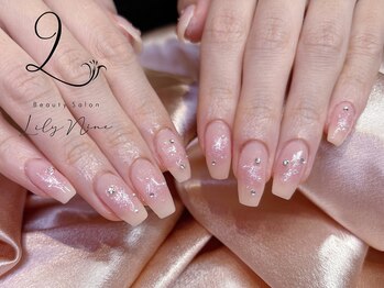 リリーナイン(Lily Nine)/チークネイル安定に可愛い♪