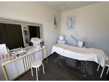 スタジオ エヌ ビューティーサロン エヌプラス(studio N beauty salon N+)/店内