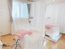 フルーレ(FLEUR)の雰囲気（人気のオードリーフラットマットラッシュ使用）