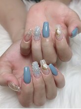 エム(EM)/お花ネイル