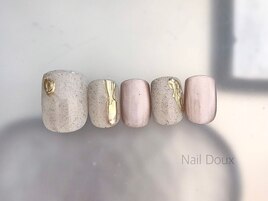 大人ニュアンスフットネイル