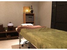 エステティックサロン フィール feel 岡場店/個室空間：ボディベッド