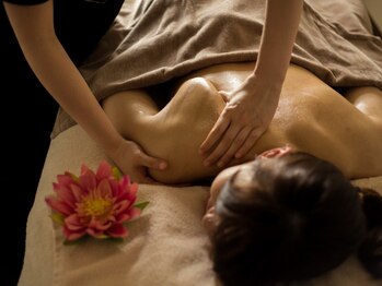 リンパ専門サロンアンドスクール ラヴェスト(LOVEST)/■強揉みで徹底的に揉みほぐす