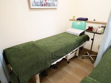 鍼灸治療室ピア/施術ベッド