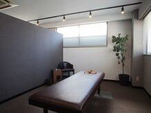 全力ストレッチ 名古屋栄店の雰囲気（全室半個室をご用意しておりリラックスして施術を受けられます。）