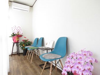 サロン プレジール/サロン　プレジール　待合