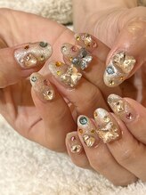 ミュリエル(MURIEL)/ビジューネイル