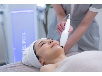 メゾン アンジュ(Maison Ange)/【小顔フェイシャルコース】