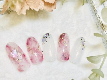 ネイル アンド アイラッシュ虹の写真