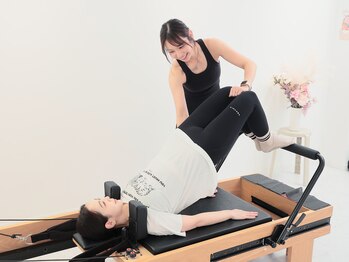 レヴィア(REVIA)/肩こり解消、o脚改善