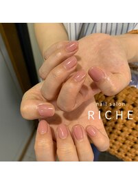 肌に透明感の出るシアーピンク