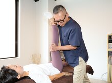 施術歴25年◎独自の筋膜整体で腰痛/首肩コリ/辛い疲れから解放！