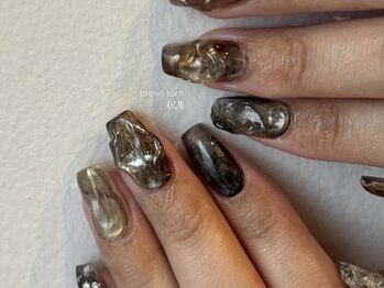 ロウイ(6ui.)/omochikomi design.