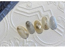 シャルール(Chaleur)/定額ラグジュアリー