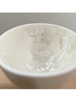 サンライズ ワックス(Sunrise Wax)/施術中から抜けるヒゲ