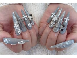 グレーと白マーブルネイル