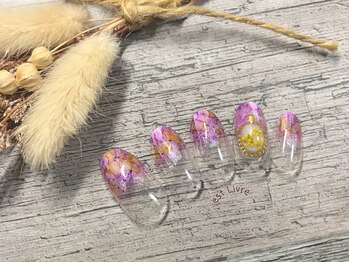 エストリブレ(estLivre)/水彩ドットグラデーション