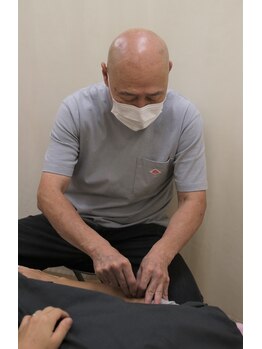 小原整骨院/本山先生の鍼灸施術