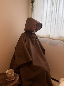 ツムギサロン(tsumugi salon)の写真/初回3500円~沖縄県産無農薬よもぎ使用。香りで選ぶハーブとブレンドするオリジナル【よもぎハーブ蒸し】
