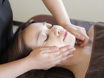 フューチャーズ ミィー(futures mii)/小顔を瞬間作成♪