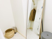 ナディヨガサロン(NADI YOGA SALON)/更衣室・パウダールーム