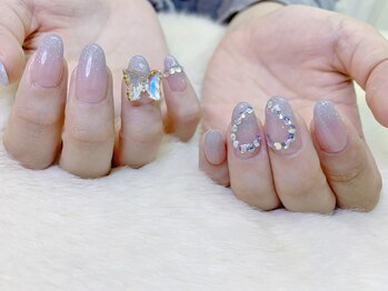 ネイルアート エクリ(Nail Art:Ecrit)/クリスタルハートネイル