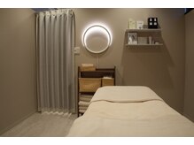 エヌインスキンケアスタジオ 天神店 N-inスキンケアスタジオの雰囲気（個室なのでおひとり様空間♪）
