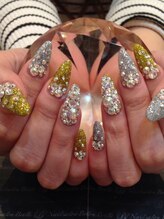 エスフィーネイルサロン ブリーユ(Esfy nailsalon Brille)/キラキラ冬ネイル