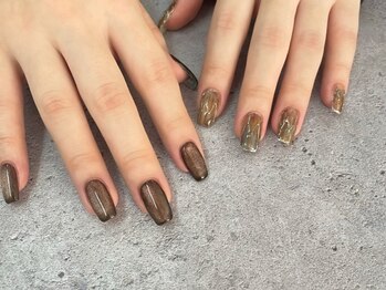 スイートネイルズ(Sweet nails)の写真/【美フォルムに定評あり◎】シンプル・ワンカラーが映える美フォルムで上品さが際立つ洗練された仕上がりに