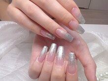 ピンキーネイル(Pinky Nail)/長さだしラメグラデーション