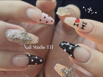 サンサンイチ 関内店(331)/Y2Kドット