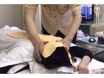 中国気功整体院/施術風景