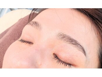 カミビトプラス アイラッシュ(KamiBito +plus)/眉毛パーマ＋眉毛ワックス