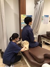 くまのみ整骨院 武蔵浦和院/骨盤のずれを検査します！