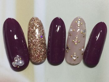 ネイルサロン リリオ(Nail Salon Ririo)/キラキラ上品ネイル