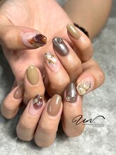 アンドットネイルズ(UN.nails)/メイン4本＋サブ2本