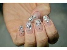 レインネイル(Rainnnail)/ワンホンネイルでキラキラに！