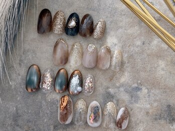ロアズネイル(Loa's nail)の写真/【お得な定額メニュー☆】選べる定額２４種類◎色変え無料☆自分好みにアレンジOK♪