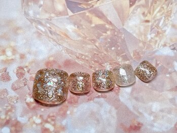 ルーチェンス ステラ(Lucens Stella)の写真/【個室/駐車場有】サンダルを履くのが一層楽しくなる◇足先から垢抜けた雰囲気を身に纏うフットネイル＊