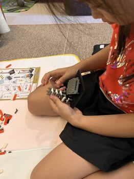 子育てママの整体サロン/施術中のお子様の様子