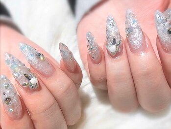 マニネイルケア なんばマルイ店(maninail CARE)の写真/シンプルデザインからお持ち込みのゴージャスデザインまでお好みに合わせてご提案★長さや形もご相談を！