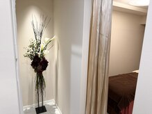 王様のきもちの雰囲気（店内は個室２つのプライベート空間。ペアでのご予約も。）