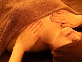 ムーン(MOON)/デコルテ