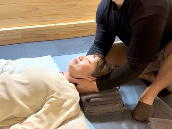 ティーゴート(t-GOAT)/首こり・ストレートネック改善